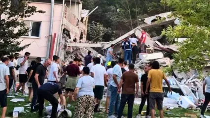 تصاویر هولناک از زلزله شدید بیخ گوش ایران
