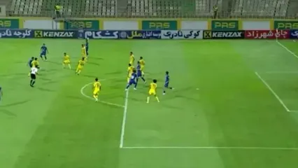 اشتباه بزرگ داوری: گل استقلالی‌ها آفساید بود!