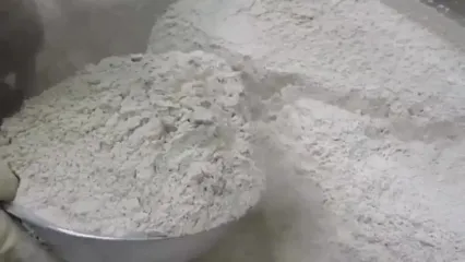 ببینید؛ مراحل تماشایی تولید عصاره گوشت با 16 ماده طبیعی در کره جنوبی