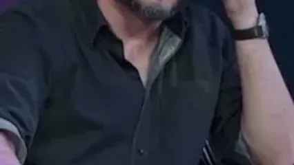 ببینید؛ اعتراضی تند در برنامه کارناوال رامبد جوان؛ این شوخی‌های مبتذل را تا کی ادامه می‌دهید؟