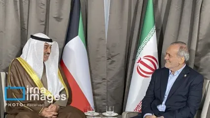 پزشکیان و ولیعهد کویت با یکدیگر دیدار و گفت‌وگو کردند