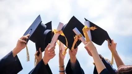 شمایل عجیب و غریب چند دانشجو در جشن فارغ‌التحصیلی