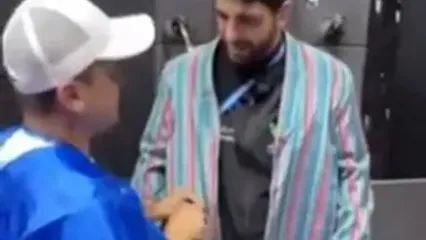 ببینید؛ هدیه هوادار ازبکستانی به هادی ساروی