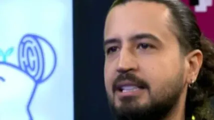 مهرداد صدیقیان: یه دختری بود بدجوری عاشقم بود