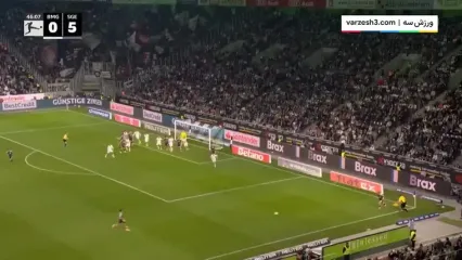 خلاصه بازی مونشن گلادباخ مقابل آینتراخت فرانکفورت را ببینید