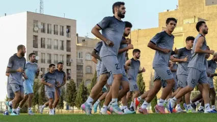 میثاقی تا می‌توانست عارف آقاسی را مسخره کرد