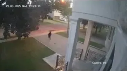 فیلم فرار سارق در حمله به منزل یک پزشک ایرانی در تورنتو