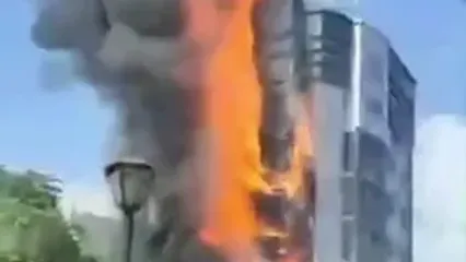 آتش‌سوزی گسترده در ساختمان سیمان سبزوار