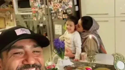 به بهانه پخش مجدد سریال زیر آسمان شهر / نگاهی به چیدمان و دکوراسیون خانه مدرن و شیک مهران غفوریان / از کانتری جمع و جور و لوسترهایی مدروز تا باغچه نقلی و اتاق مجلل هانا خانوم و عکس