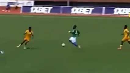 گل انفرادی و تماشایی پس از طی کردن کل طول زمین!