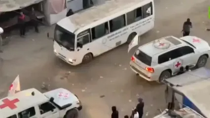 تبادل اسرای فلسطینی و اسرائیلی آغاز شد / 7 سیر اسرانیلی تحویل مقامات صلیب سرخ شد و عکس