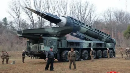 رونمایی کره‌شمالی از موشک قاره‌پیمای جدیدش