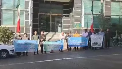 اعتراض رانندگان استیجاری نهادهای دولتی/ نزدیک به ۹۰۰ راننده مشمول قانون ایثارگران هنوز تبدیل وضعیت نشده‌اند