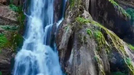 فیلم طبیعت آبشار آبسفید در الیگودرز