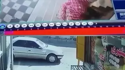 فیلم لحظه سرقت مسلحانه از طلافروشی در خیابان معلم رودان هرمزگان