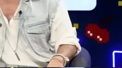 امیرحسین قیاسی: مامانم اصلا برنامه ها همو نمی بینه!... اهل این چرت و پرتا نیست! / خیلی رک و خلاصه گفت!