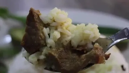 غذای خیابانی در مالزی؛ فرآیند پخت اردک دودی، مرغ و کاری گوشت گاو در کوالالامپور