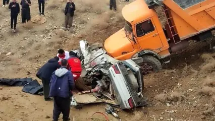 تصاویری از تصادف زنجیره‌ای دلخراش در جاده دماوند