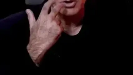 ببینید؛ ایرج نوذری: چرا در مورد پدرم مزخرف می‌گویید؟