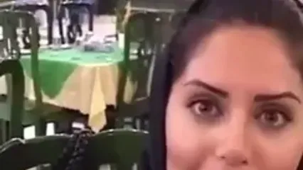 ذوق زدگی الناز شاکردوست از دیدن بازیگران وقتی هنوز بازیگنبود .../ شریفی نیا گفت با حاج آقا آشنا شی حله .../ اینجوری شدم سوپر استار سینما ...