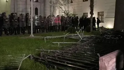 تصاویری از حمله به اقامتگاه رئیس‌جمهور گرجستان
