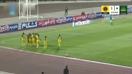 گل اول سپاهان به شمس آذر