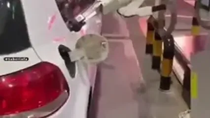 ببینید؛ ظهور پمپ‌های بنزین رباتیک و هوش مصنوعی در چین