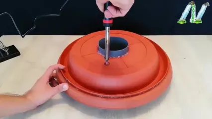 مراحل ساخت یک آبنمای زیبا با ظروف پلاستیکی و لامپ ال ای دی