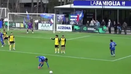 ویدیو: بهترین ضربه آزاد در لیگ برتر استرالیا