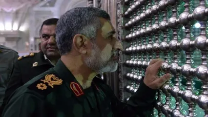 آخرین زیارت شهید حاجی‌زاده در حرم حضرت معصومه (س)