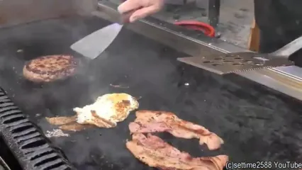 غذای خیابانی در انگلستان؛ کباب دنده و ساندویچ های غول پیکر در لندن