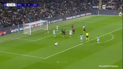 ویدیو: گل اول بایر لورکوزن به منچسترسیتی توسط الکس گریمالدو