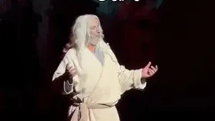 ببینید؛ امیر جعفری در وین، اشک ایرانی‌ها را درآورد