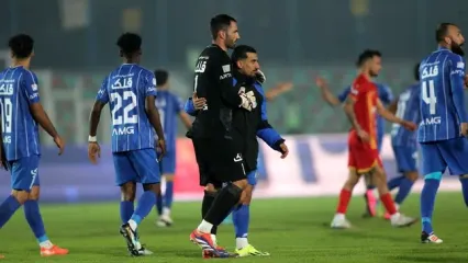 قاب‌هایی از بازی استقلال که فکر نمی‌کردیم ببینیم