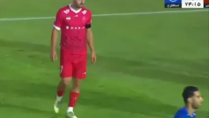 لحظه اعلام پنالتی به سود پرسپولیس با خطا روی سروش رفیعی