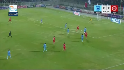 گل اول تراکتور توسط دروژدک در دقیقه 48 / تراکتور 1 - چادرملو 0