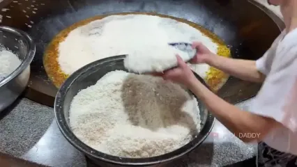 غذای خیابانی در ازبکستان؛ پخت 500 کیلو سمرقند پلو برای مراسم عروسی در تاشکند