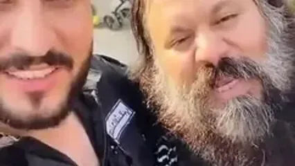 سفر زمان؛ عکس گرفتن جوانان عراقی با «لاوی» (سریال یوسف پیامبر) در مسیر کربلا