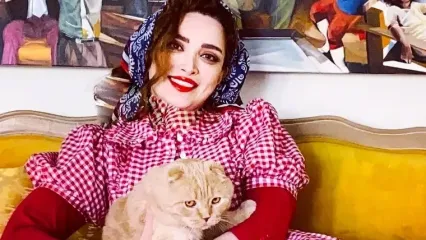 نگاهی به چیدمان خانه شاهانه و مجلل «بهنوش طباطبایی» بازیگر سریال سووشون/ از مبلمان مدرن و دکوری‌های هنری و قدیمی تا بالکن چشم‌نواز و پت خونگی