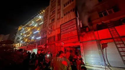 آتش‌سوزی نیمه‌شب در قلب تهران / نجات معجزه‌آسای 70 مسافر + عکس و فیلم