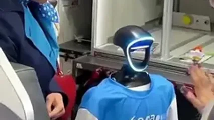 اولین پرواز آزمایشی با ربات انسان‌ نما