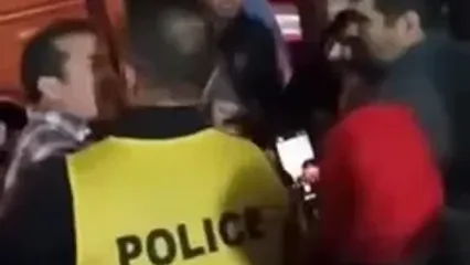 ببینید؛ مشاجره لفظی خداداد عزیزی با هوادار خیبر پس از شکست تراکتور