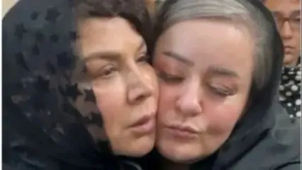 نگاهی به ضجه های شهره سلطانی در ختم برادر جوانش با حضور بازیگران/ از گریه های رویا میرعلمی و نعیمه نظام دوست تا حضور آشا محرابی و ...