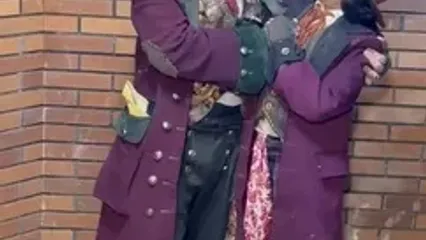 ببینید؛ بهنوش طباطبایی و هوتن شکیبا در پشت‌صحنه نمایش «اولیور توئیست»