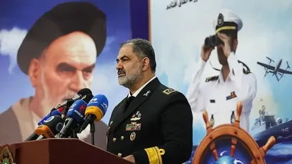 بیش از ۱۰۳ ناوگروه به آب‌های آزاد اعزام شده است / تامین امنیت اقتصادی و خطوط کشتیرانی اولویت اول نیروی دریایی