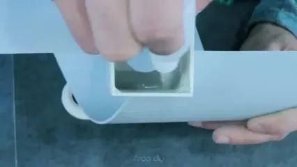 با لوله پلیکا این چراغ دیواری مدرن را در خانه بسازید!