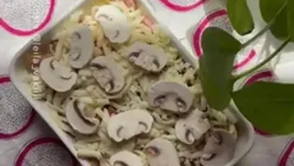 فیلم طرز تهیه چیپس و پنیر با قارچ و ژامبون در ۵ دقیقه