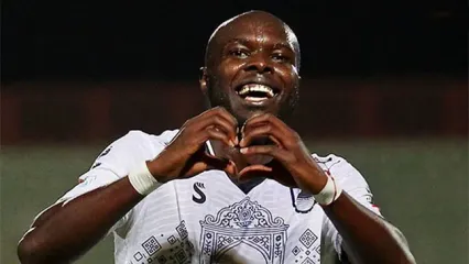 رقص بندری مهاجم خارجی چادرملو، فضای مجازی را منفجر کرد