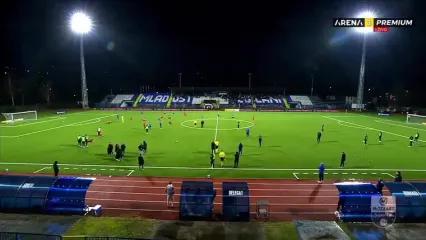 ویدیو: درگذشت سرمربی تیم رادنیکی صربستان حین تماشای بازی!