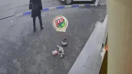 فیلم سرقت وحشیانه تلفن همراه در تهرانپارس / دختر جوان به تعقیب سارق رفت!